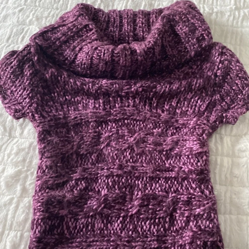 Sweater - Picture 3 of 3